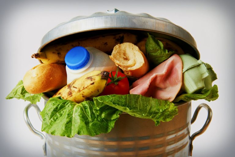 Cara Mengurangi Food Waste di Restoran Anda