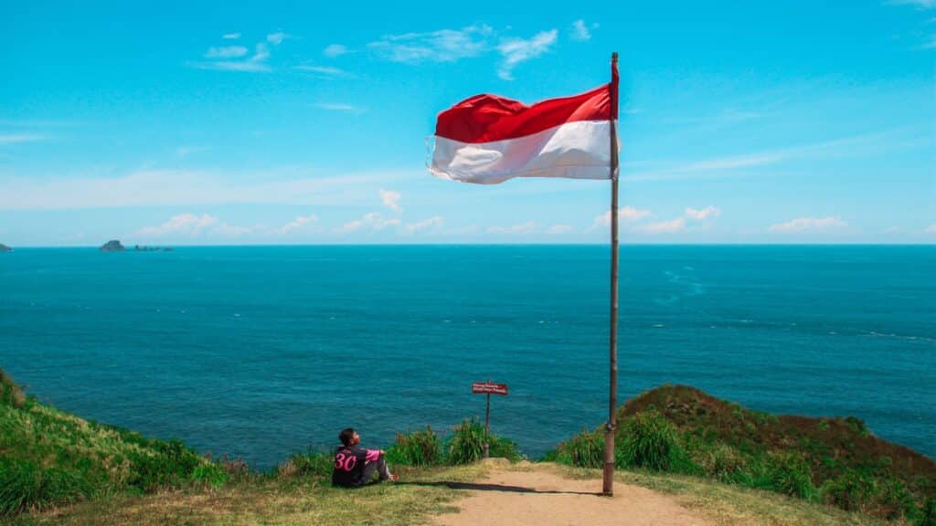 Sistem akuntansi keuangan di indonesia (https://akubank.co.id/sistem-akuntansi-perusahaan-kecil/)