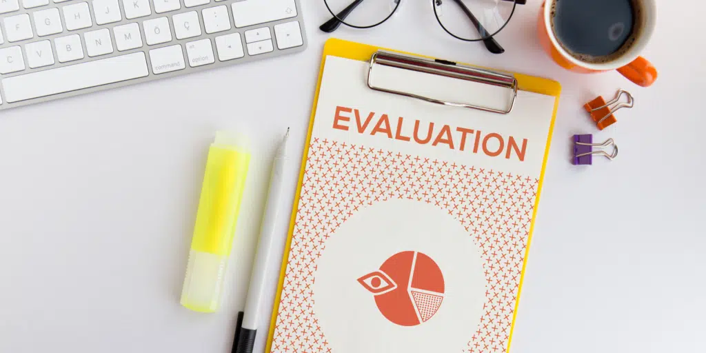 evaluasi proyek