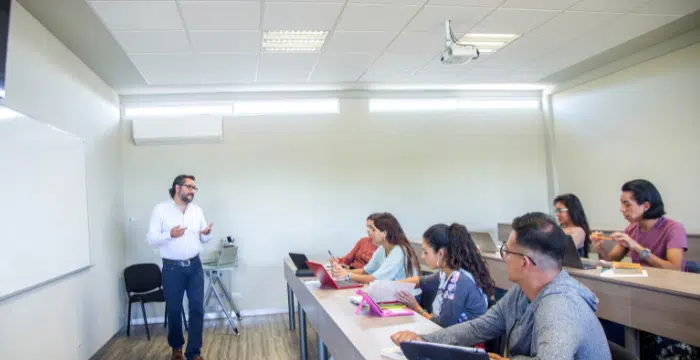 fitur guru school management software