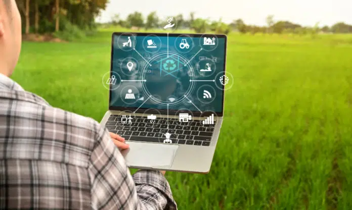 Crop Management Software adalah sistem manajemen aktivitas pertanian