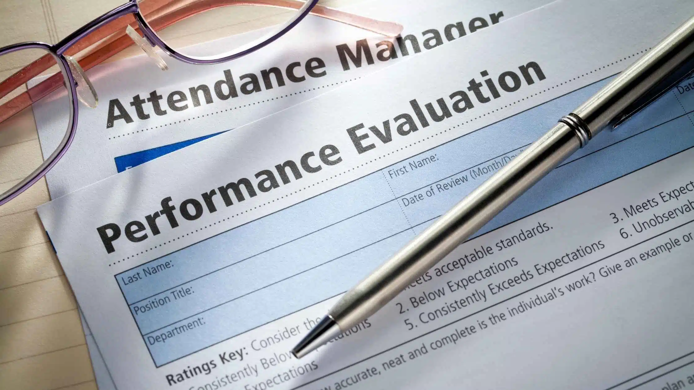 Key performance indicator berguna untuk mengukur performa kinerja dari karyawan