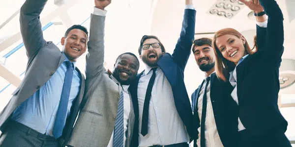 mencari karyawan untuk menghindari employee turnover