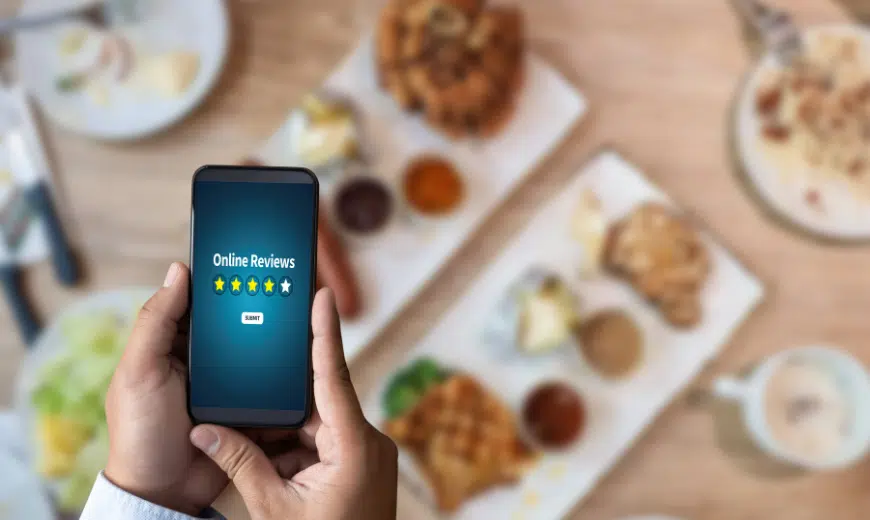 customer dapat melakukan review melalui aplikasi e-menu