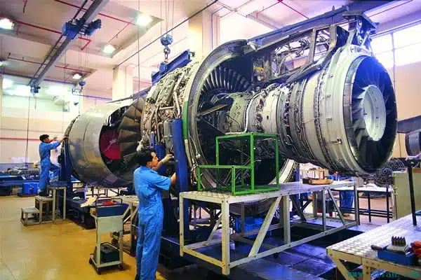 maintenance mesin pabrik