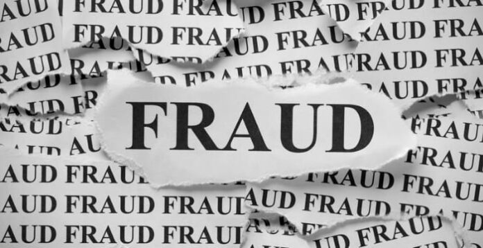 Fraud triangle adalah sebuah konsep yang menjelaskan alasan kenapa melakukan fraud. Tahapan-tahapannya adalah tekanan, peluang, dan rasionalisasi.