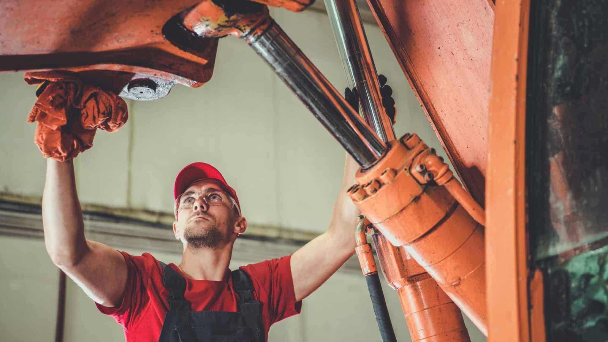 Sistem manajemen aset dapat membantu memudahkan kinerja pada perusahaan alat berat.