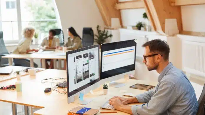 Manfaat Menggunakan Jasa Pembuatan Software untuk Bisnis