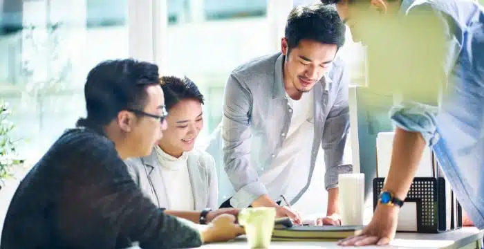 pentignnya whatsapp crm