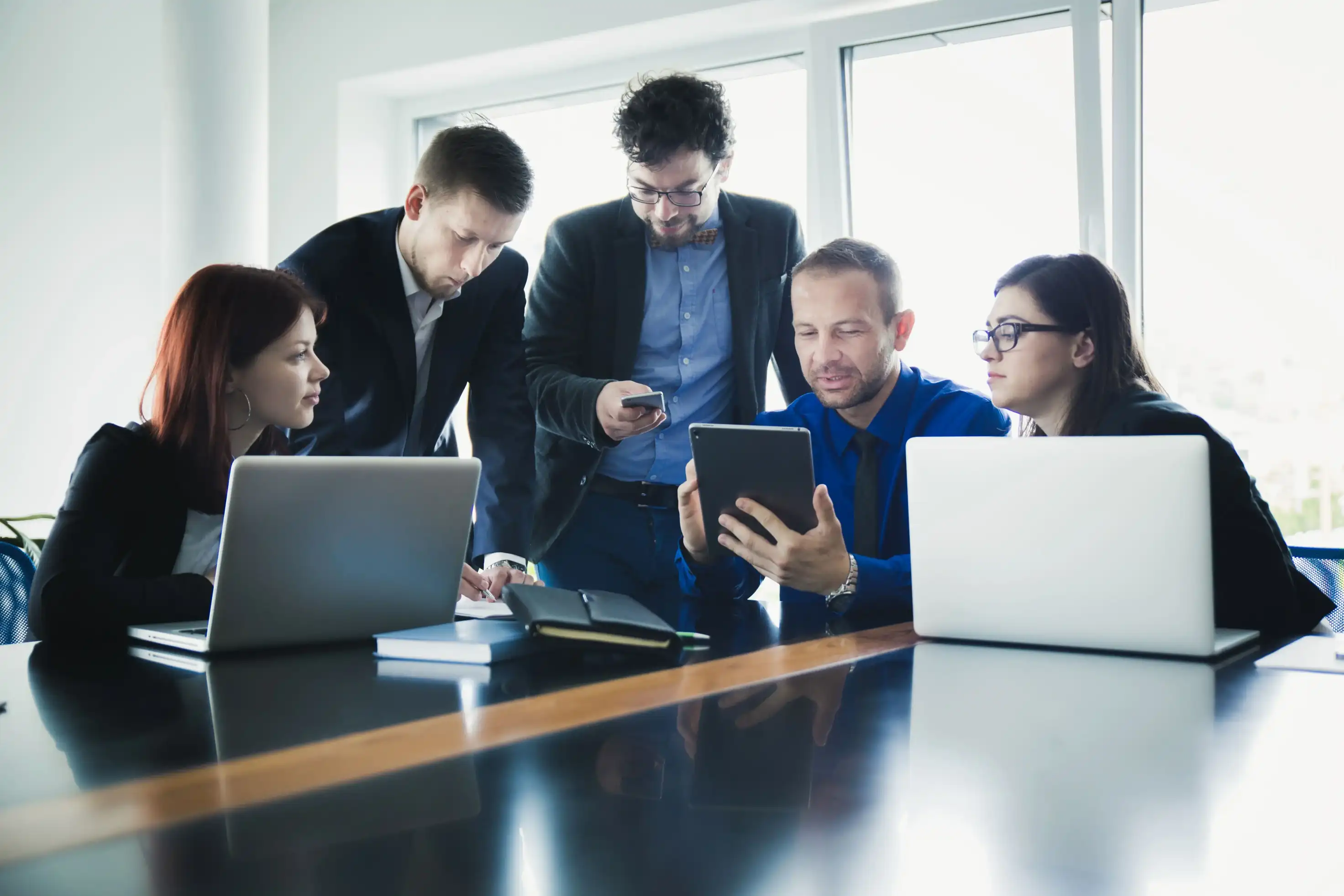 6 Software HRIS Indonesia untuk Manajemen Karyawan Anda