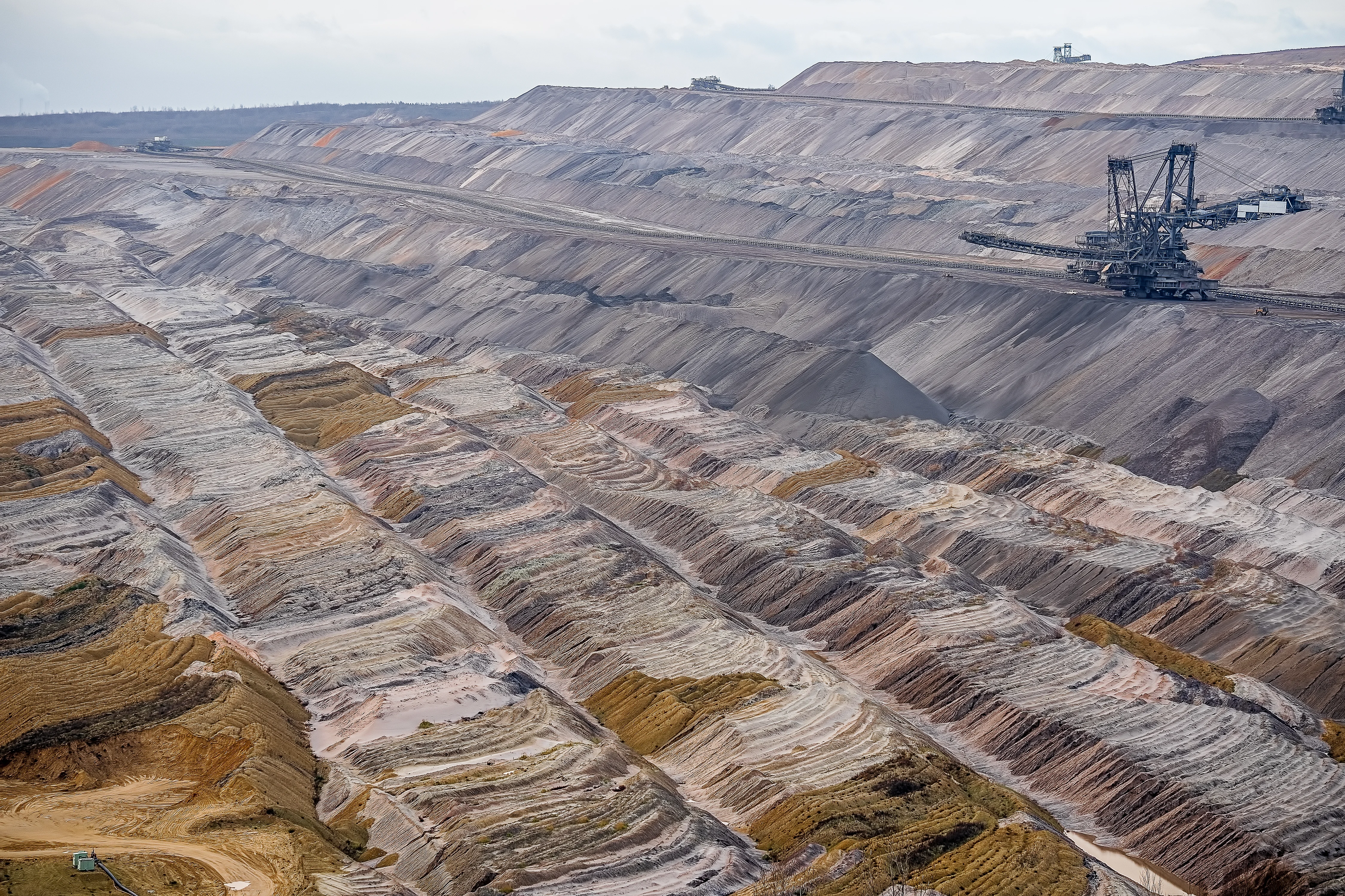 Manfaat Fleet Management System pada Mining Industries